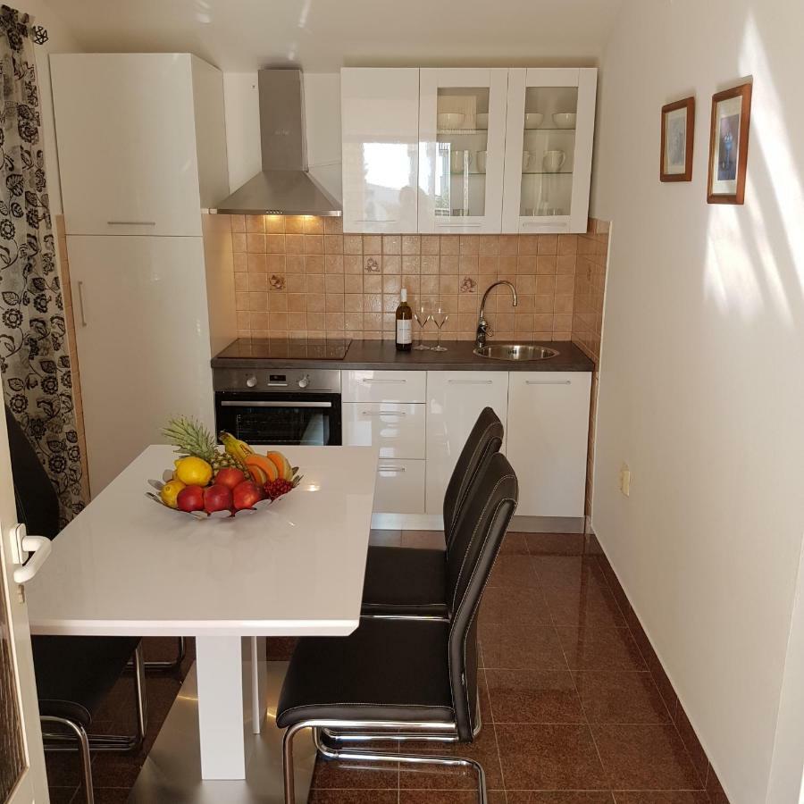 Apartment Antonio Biograd Na Moru Exterior foto